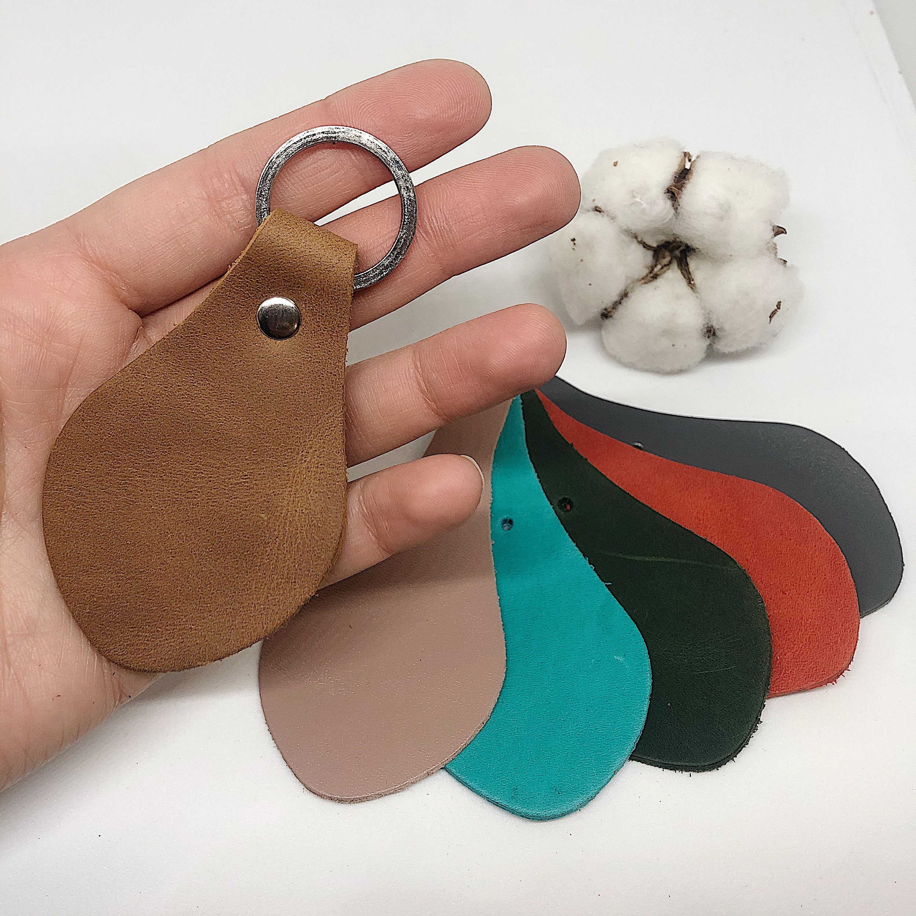 Tannery South Leather Co. Skate Keychain Natural Veg-Tan