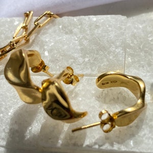 Twisted Hoop Earrings | Gold Hoop Earrings | Gift for Her | small gold hoops | Chunky Gold Hoop
