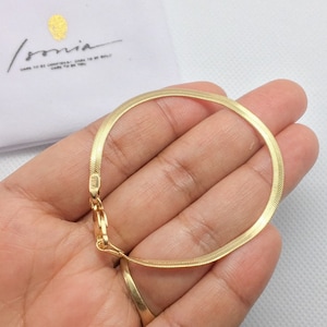Gold Bracelet, 18K Gold Filled Herringbone Bracelet, Dainty Gold Layering Bracelet, Minimalist Jewellery, Gift for Her, Stacking Bracelet