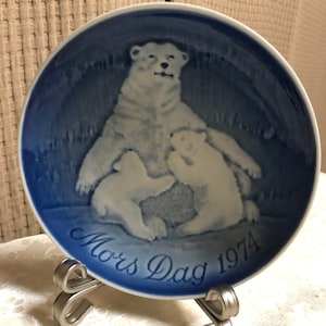 Bing & Grondahl Mother&#39;s Day Plate 1974