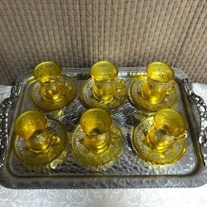 Pearl Noire Glassware Set