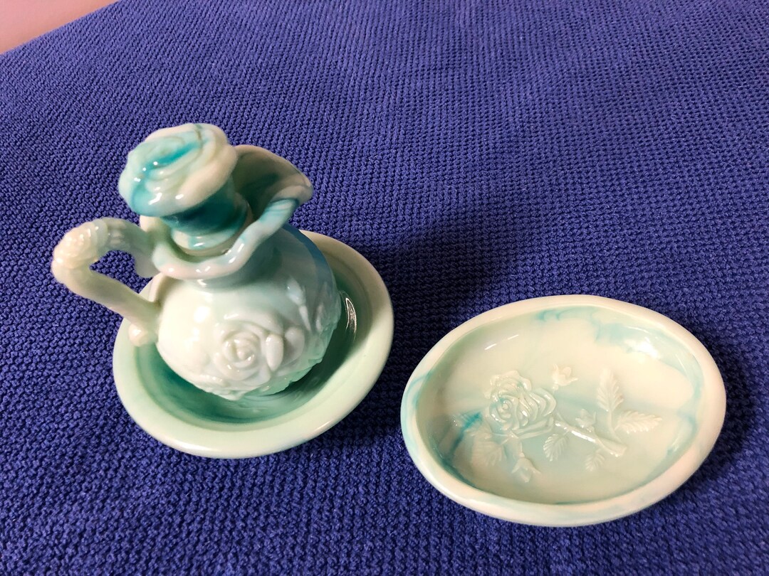 Avon Green Milk Glass Bathroom/vanity Set Etsy