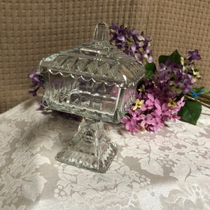 Small Jeanette Glass Candy Dish