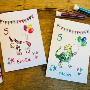 パーソナライズされたユニコーンと恐竜のカード、A6ユニコーンカード、子供の誕生日カード、ユニコーンと恐竜のカード、グリッターカード、ユニークなカード、