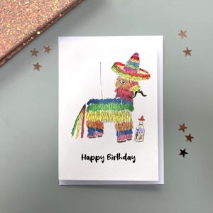 Cartão de aniversário com tequila e pinata, cartão de dia feliz com aquarela de pinata, cartão de aniversário alegre e brilhante