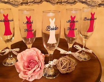 Set of 5 Personalized Bridal Party Glasses, Bridesmaid, Matron of Honor, Maid of Honor, Bride, Wedding Keepsake, Bridal Party Favor, Wine