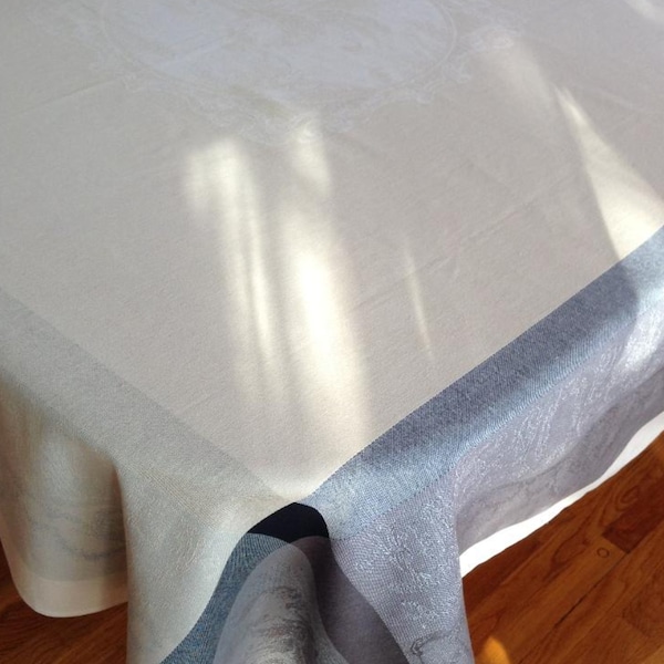 Barocos French Romantic White-Gray Jacquard Woven Teflon Coated Cotton French Tablecloths