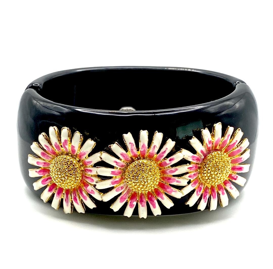 KJL ケネス ジェイ レーン ブラック デイジー 樹脂バングル