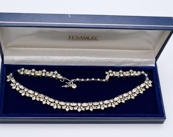 Trifari 1960s silver tone metal and crystal flowers choker necklace.Collectible . Signed.Rare and beautiful.