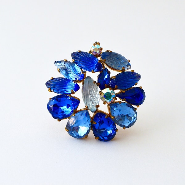 Vintage 1960s 'Juliana' Delizza & Elster Blue crystals Moulded  Frosty Glass Aurora Borealis gold tone beautiful flower brooch .REAR UNIQUE