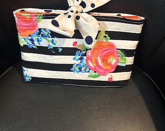 Quilted Bible Sleeve with Bow Book Cover Bible protector Black White Pink Flowers Small Thinline Bible