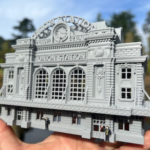 Miniature Union Train Station N-Scale 1:160 Gray