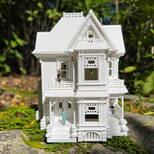 Miniature HO Scale Charmed Witch Magic Halliwell San Francisco Victorian House