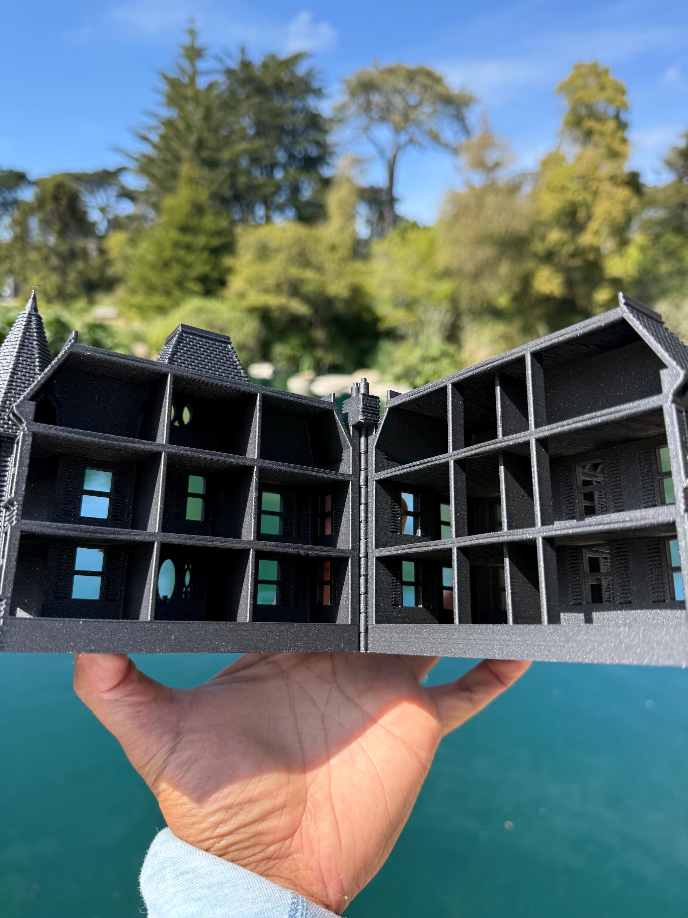 Opening Miniature #38 Galaxy Black Ho-scale Neibolt House IT
