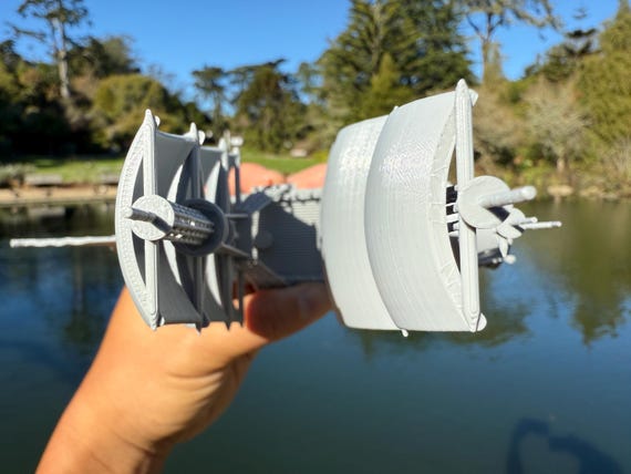 Miniature N-scale Sailing Ship Columbia With Sails and Cannons