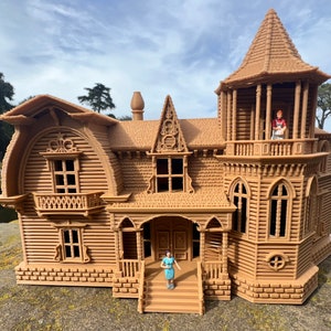 Miniature #38 Brown HO-Scale Munster House Victorian Mansion Built Assembled