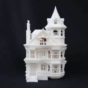 Small Miniature N-Scale Queen Anne Victorian House Model +Interiors Assembled by Gold Rush Bay white