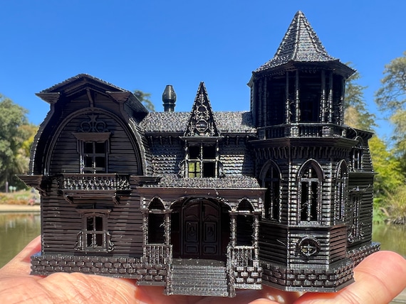 Miniature #38 Black N-Scale Munster House Victorian Mansion Built Assembled