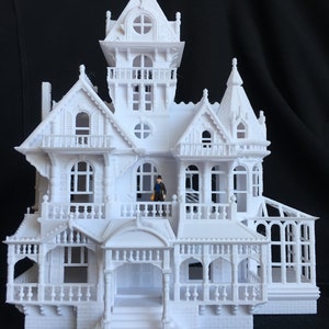 Miniature Victorian #5 Castle Tower House Train HO Scale