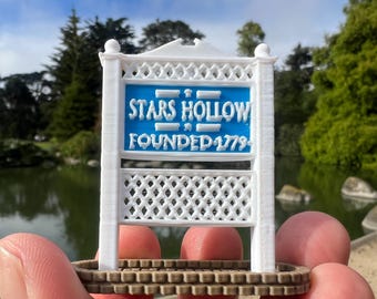 Miniature COLOR HO-Scale Stars Town Sign Victorian Built Assembled