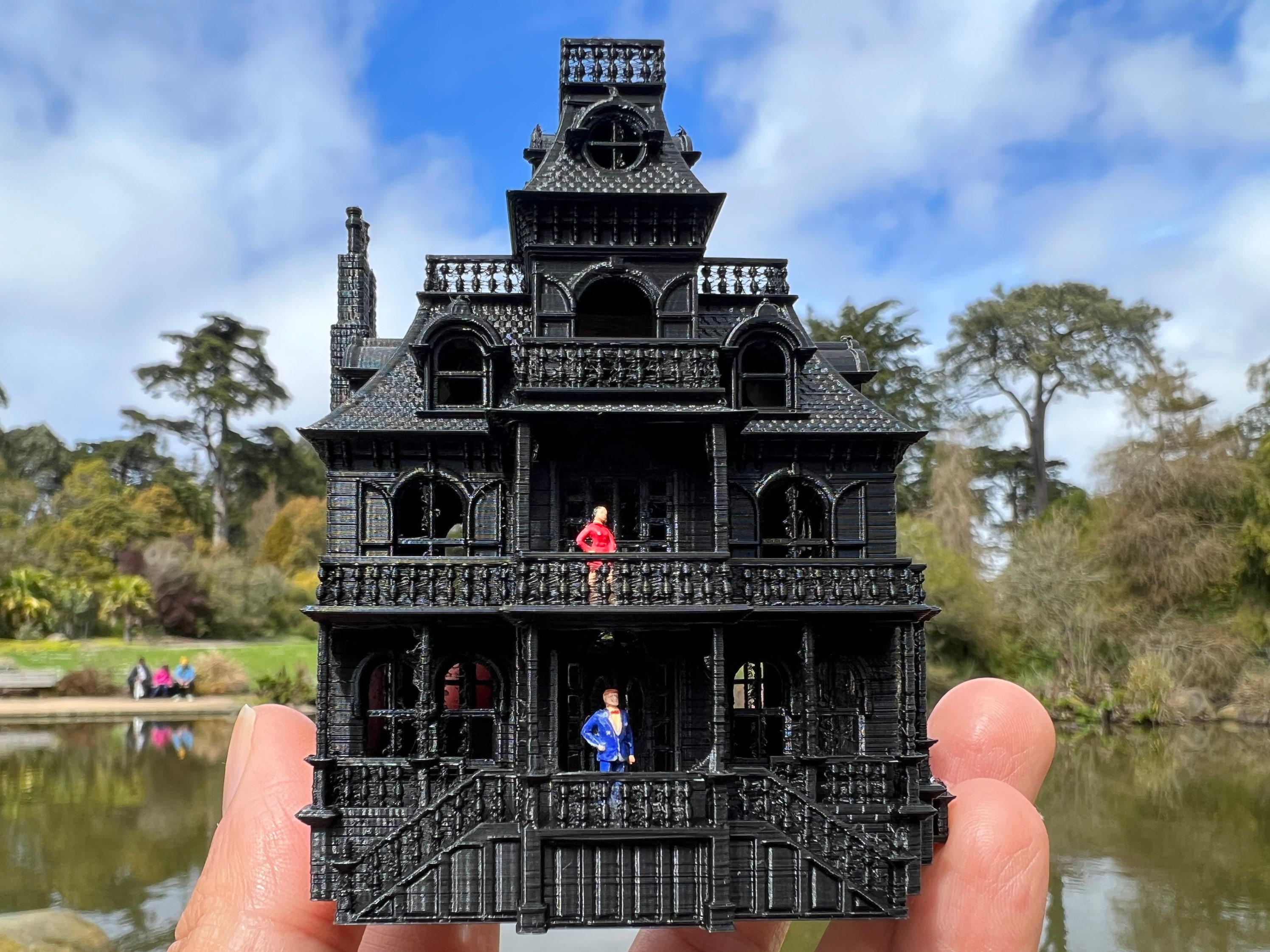 Small Black Miniature N-scale Victorian #4 Mansion Assembled