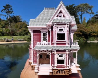 Small COLOR Miniature N Scale Charmed Witch Magic Halliwell San Francisco Victorian House