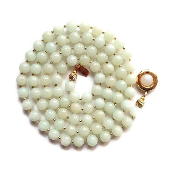jade bead necklace vintage