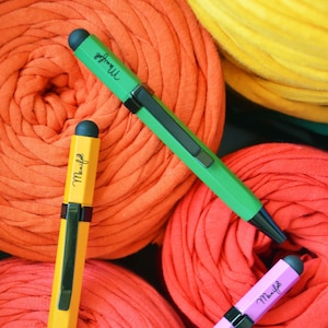 MINI metallic ball pen , hexagonal 10cm , with touch and mate finish MANIFOL