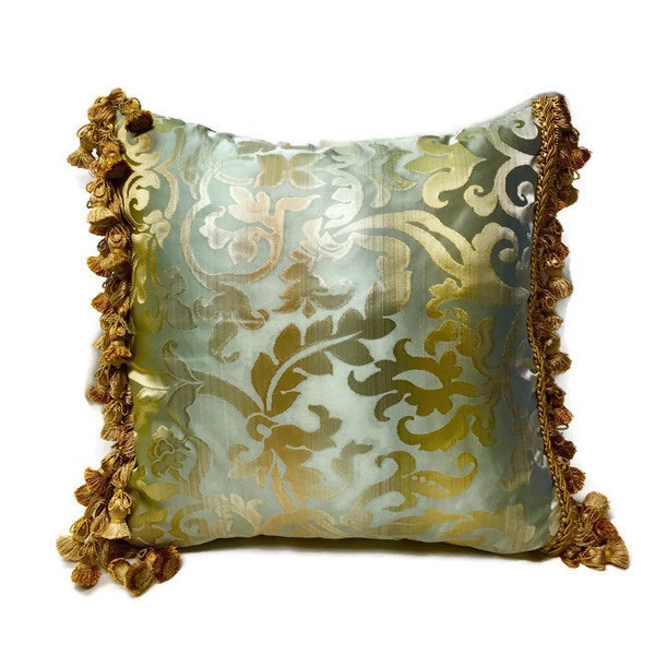 Throw pillow with tassels