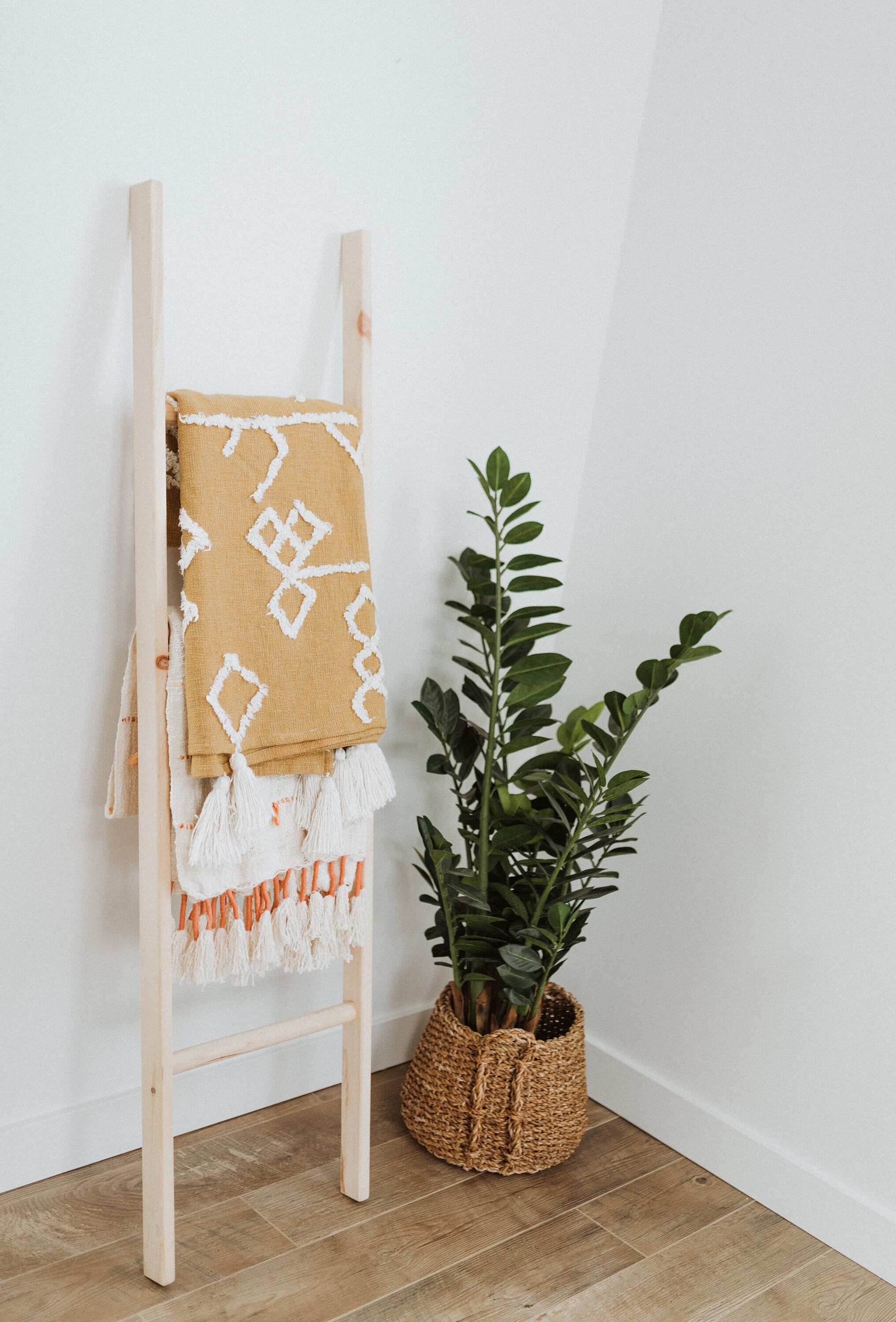 Neutral Wooden Blanket Ladder round Rungs Etsy