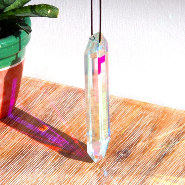 Prisma hängend Brechungslicht, Regenbogen-Maker, bunter Fensteraufkleber, teilt Licht auf Schlafzimmerwände, Geschenke für sie, Kristallanhänger