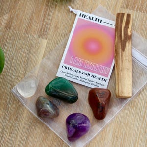 Set de cristales de salud con palo santo // Set de regalo de piedras pulidas con la afirmación "Soy saludable" // Piedras preciosas para la curación y el bienestar // Con tarjeta informativa
