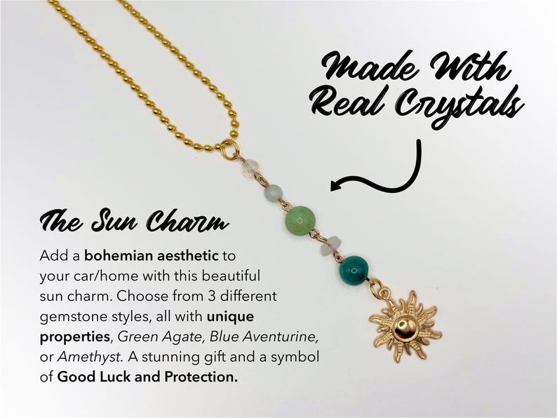 Puede incluir: Un collar con un colgante de sol dorado, una cadena y cuentas de piedras preciosas. El colgante tiene un dise&ntilde;o de sol y est&aacute; acompa&ntilde;ado por el texto "Made With Real Crystals" y "The Sun Charm."