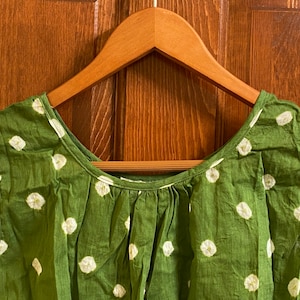 Green Tye&Dye Cotton Tops, Women&#39;s Sleeveless Balloon Tops, Shibori Tops , Shell Tops for women, Boho chic blouse, women&#39;s Plus size blouse