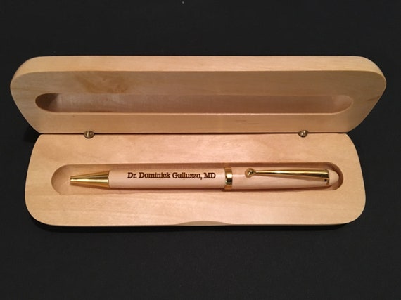 Penne da tavolo legno personalizzato professionale regalo incisa infermieri  Corporate Gift promozionali regali di avvocati regalo medici regalo di  vigili del fuoco -  Italia
