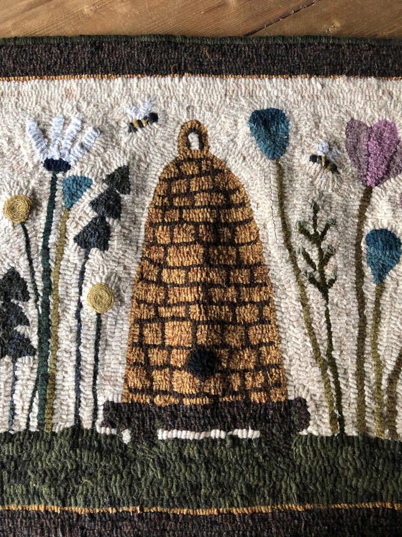 Bee Pattern Rug Zell's Bee Garden Rug Pattern - Hand Drawn on Primitive Linen or Monk's ...