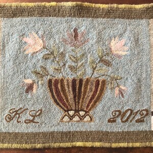 Flower Urn Rug Hooking Pattern on Linen - Etsy