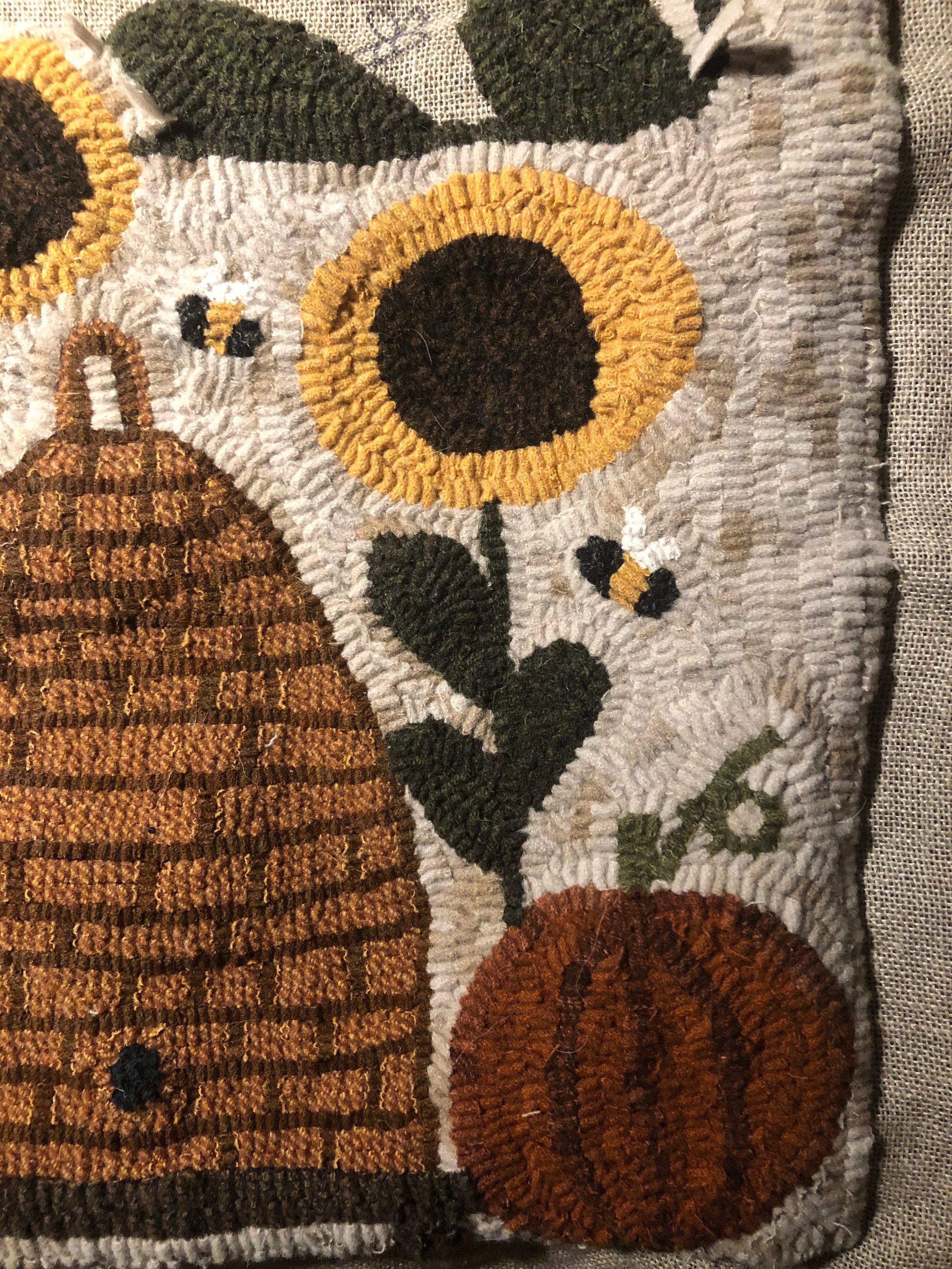 Pumpkin Bee Skep Rug Hooking Pattern on Linen - Etsy