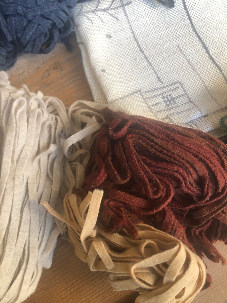 Cozy Cabin Rug Hooking Kit