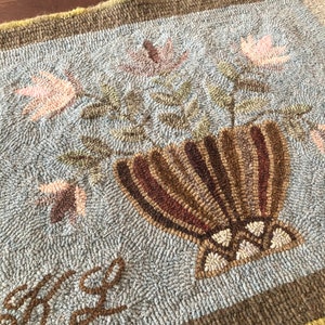 Flower Urn Rug Hooking Pattern on Linen - Etsy