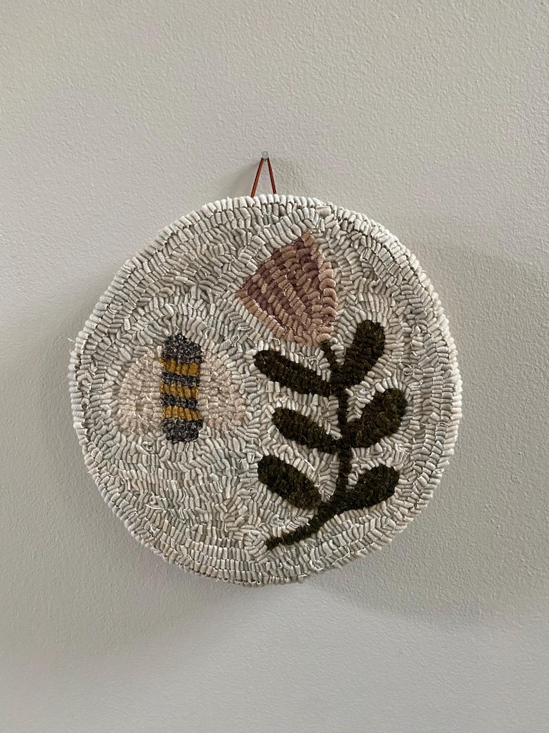 Bee & Flower Rug Hooking Kit - Etsy