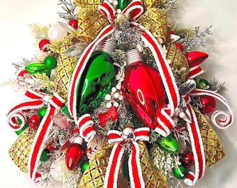 Christmas Bulb Wreath,  Ornament Winter Wreath, Holiday Wreath, Traditional Christmas Wreath, Winter Baubles Wreath, front  Door swag