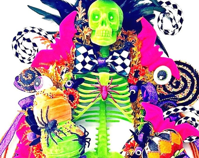 spooky skeleton wreath, Mr Bones, Halloween Wreath, Day of the Dead Decor, Skull wreaths