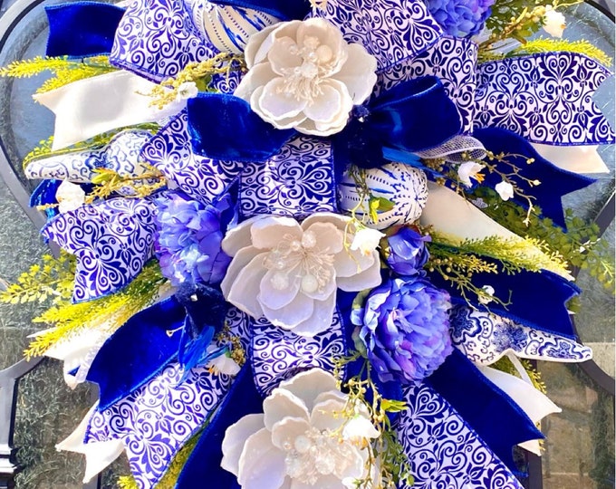 Featured listing image: Ritzy Glitzy Wreaths, Holiday wreath, Everyday wreath, chinoiserie Front Door Wreath, Summer swag, wreath, blue wreath, magnolia wreath