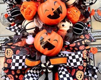 Fall Pumpkin Wreath, Autumn Swag, Fall Wreath, Fall Pumpkins, Autumn Wreath, Autumn Door Decor, Harvest Wreath with pumpkins