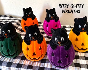 Halloween flocked cats by Ritzy Glitzy Wreaths, Jack-o-lanterns, Flocked pumpkins with cats, Trick or Treat,  October 31st, oct 31