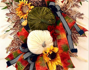 Fall Pumpkin Swag, Velvet Pumpkins, Autumn Wreath, Scarecrow Wreaths, Fall Wreaths, Front Door Decor