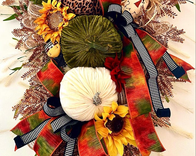 Fall Pumpkin Swag, Velvet Pumpkins, Autumn Wreath, Scarecrow Wreaths, Fall Wreaths, Front Door Decor