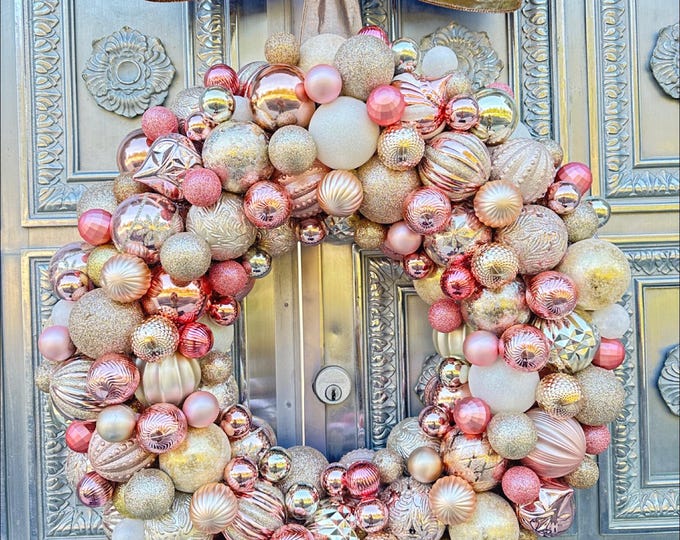 Pink Ornament Wreath, Christmas Pink Door Hanger, Pink and Gold wreaths, pink ornaments, Light pink and gold wreath.