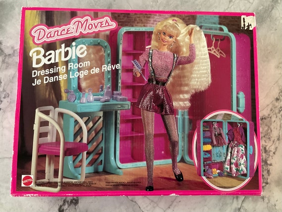 Dance Moves Barbie Dressing Room NRFB New in Box Mattel 67244